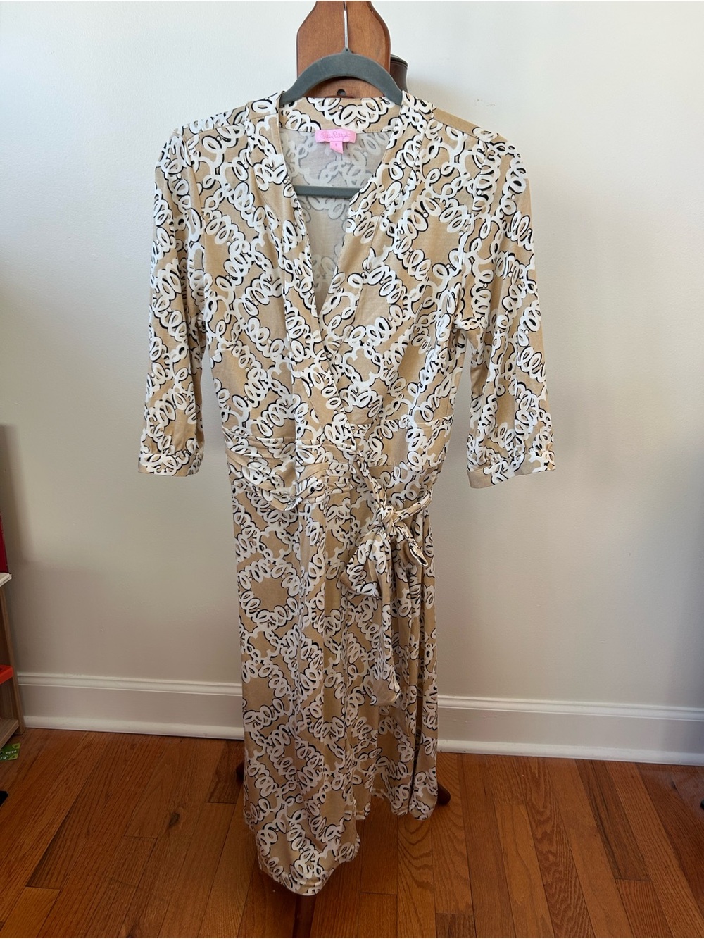 Lilly Pulitzer Loopy Lilly 100% Silk Jersey Wrap Dress EUC Size Small